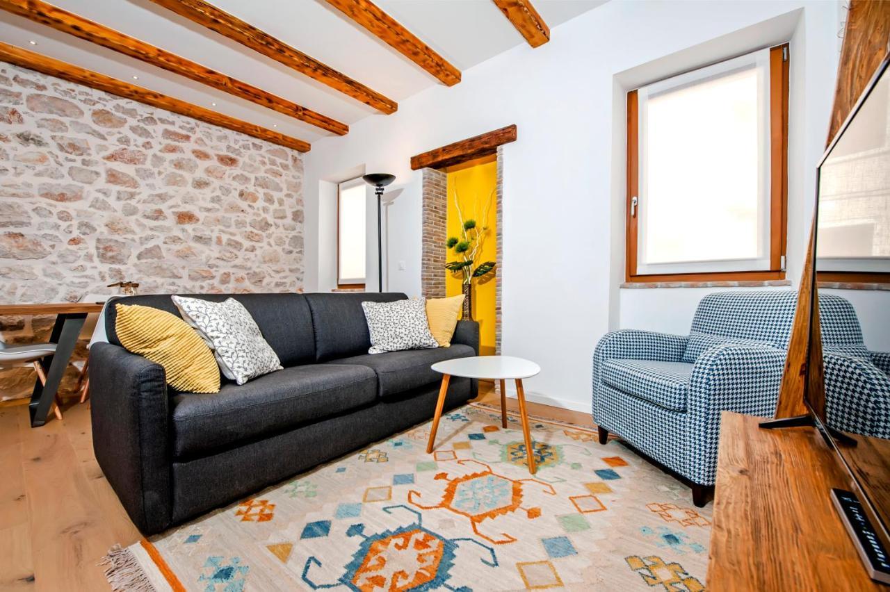 Apartments Casa De Amicis Rovinj Luaran gambar