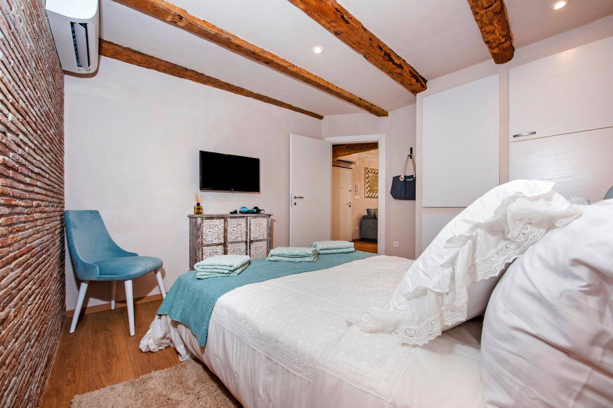 Apartments Casa De Amicis Rovinj Bilik gambar